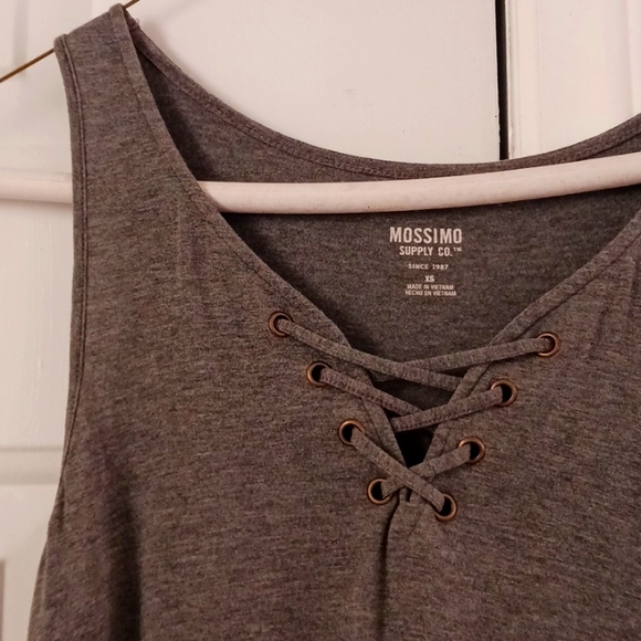 Dress - Picture 2 of 4